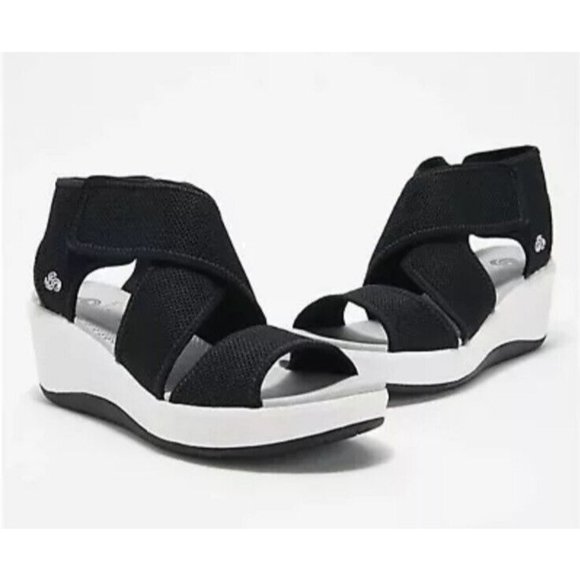 Clarks | Shoes | New Clarks Cloudsteppers Cross Strap Wedges Step Cali Palm  Black Size 85 Wide | Poshmark